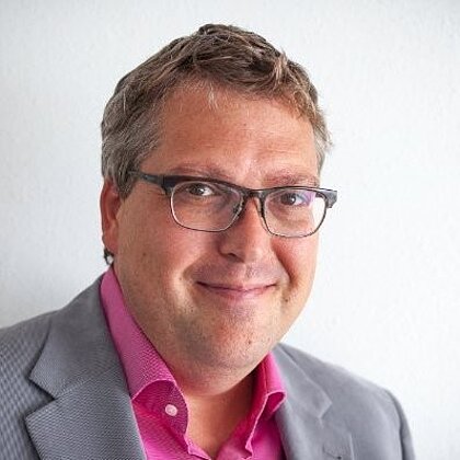 Bas Hiemstra, Verint Bas Hiemstra