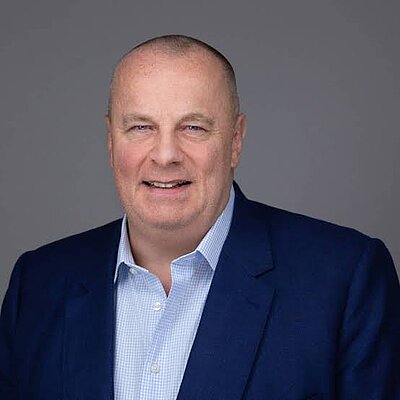 Dr. Ralf Strauss