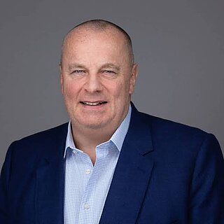 Dr. Ralf Strauss