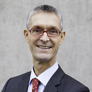 Dr. Torsten Schwarz
